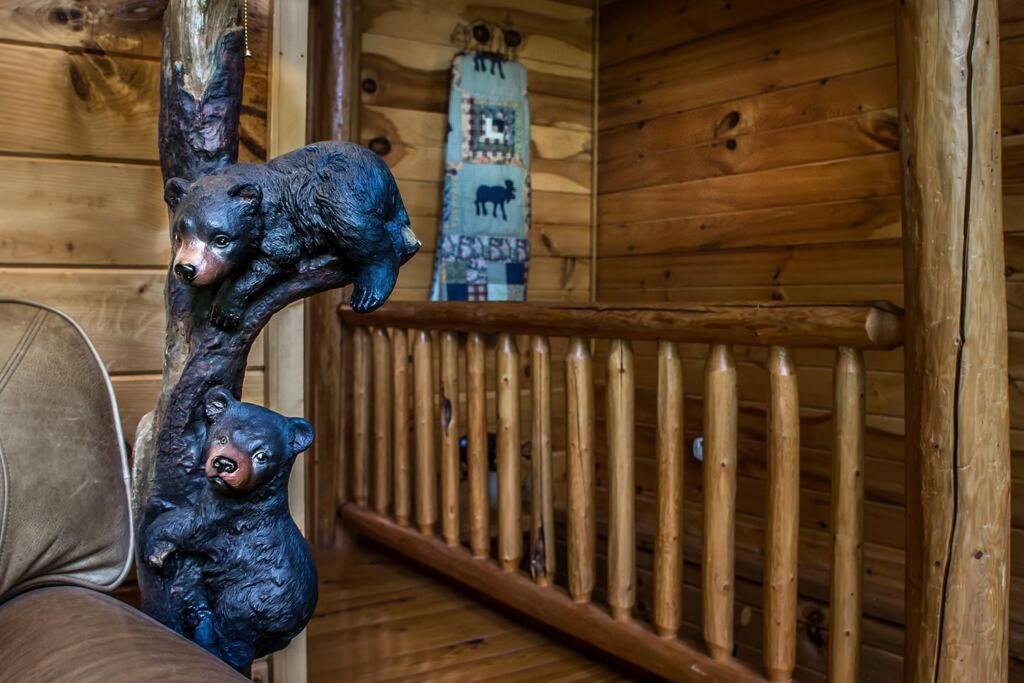 Holly Tree Hideaway - Semi Secluded Mtn Setting Villa Sevierville Exterior photo